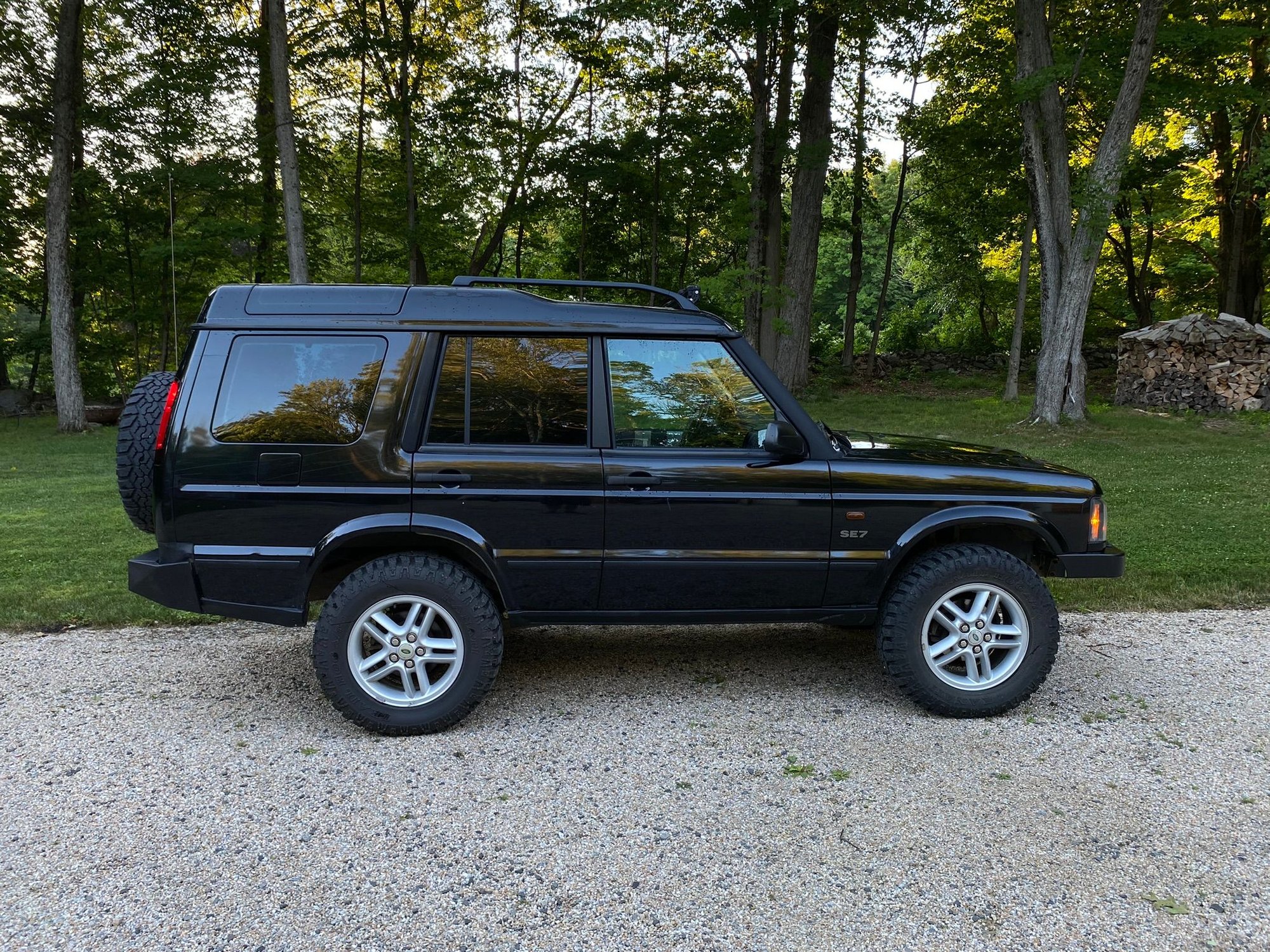 2003 Land Rover Discovery - 2003 LR Discovery 2 SE7 Camper - Used - VIN (will add)....... - 127,600 Miles - 8 cyl - 4WD - Automatic - SUV - Black - New Milford, CT 06776, United States