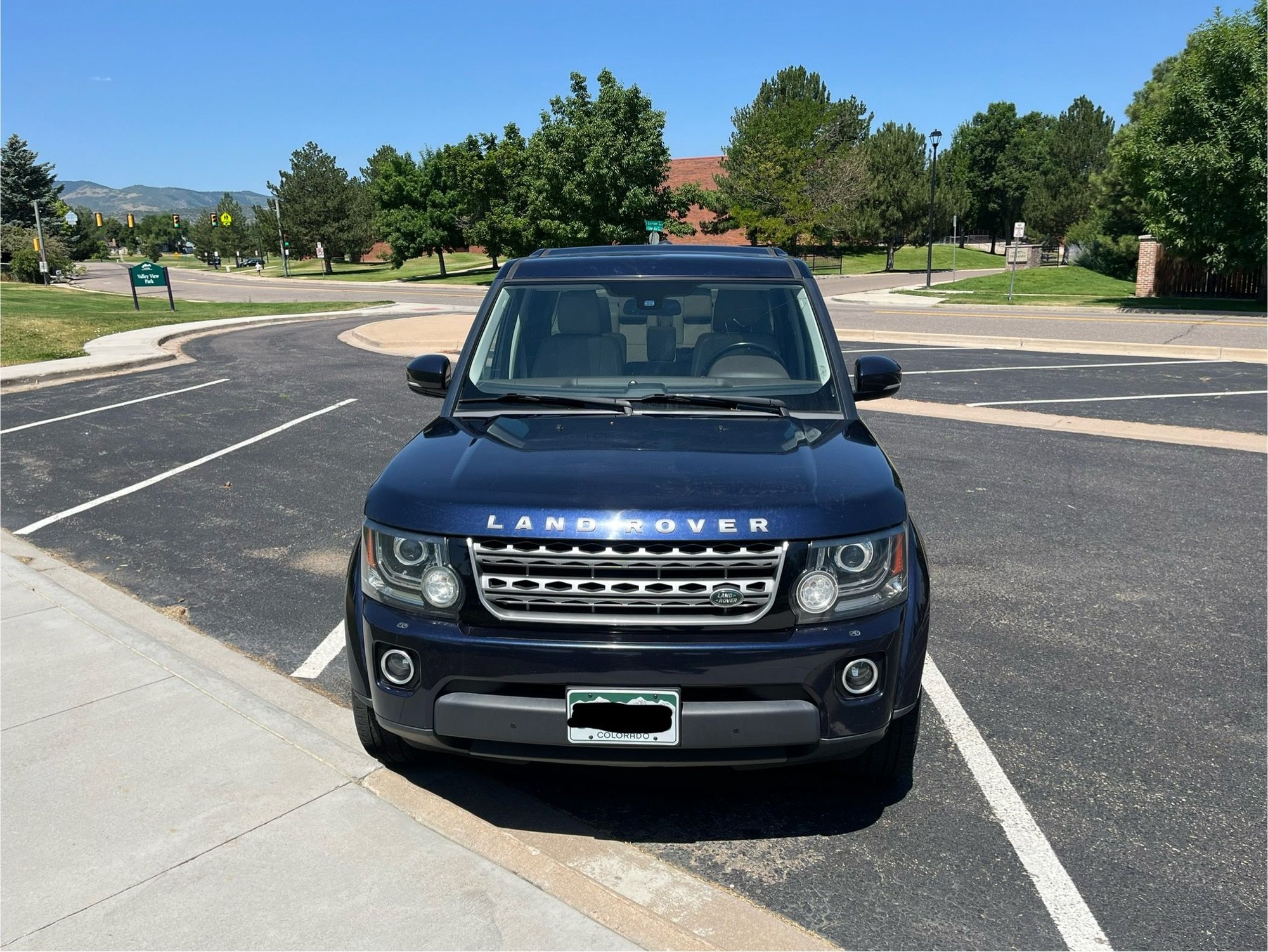 2015 Land Rover LR4 - 2015 lr4 hse - Used - VIN SALAG2V64FA765491 - 101,390 Miles - 6 cyl - Automatic - SUV - Blue - Denver, CO 80128, United States
