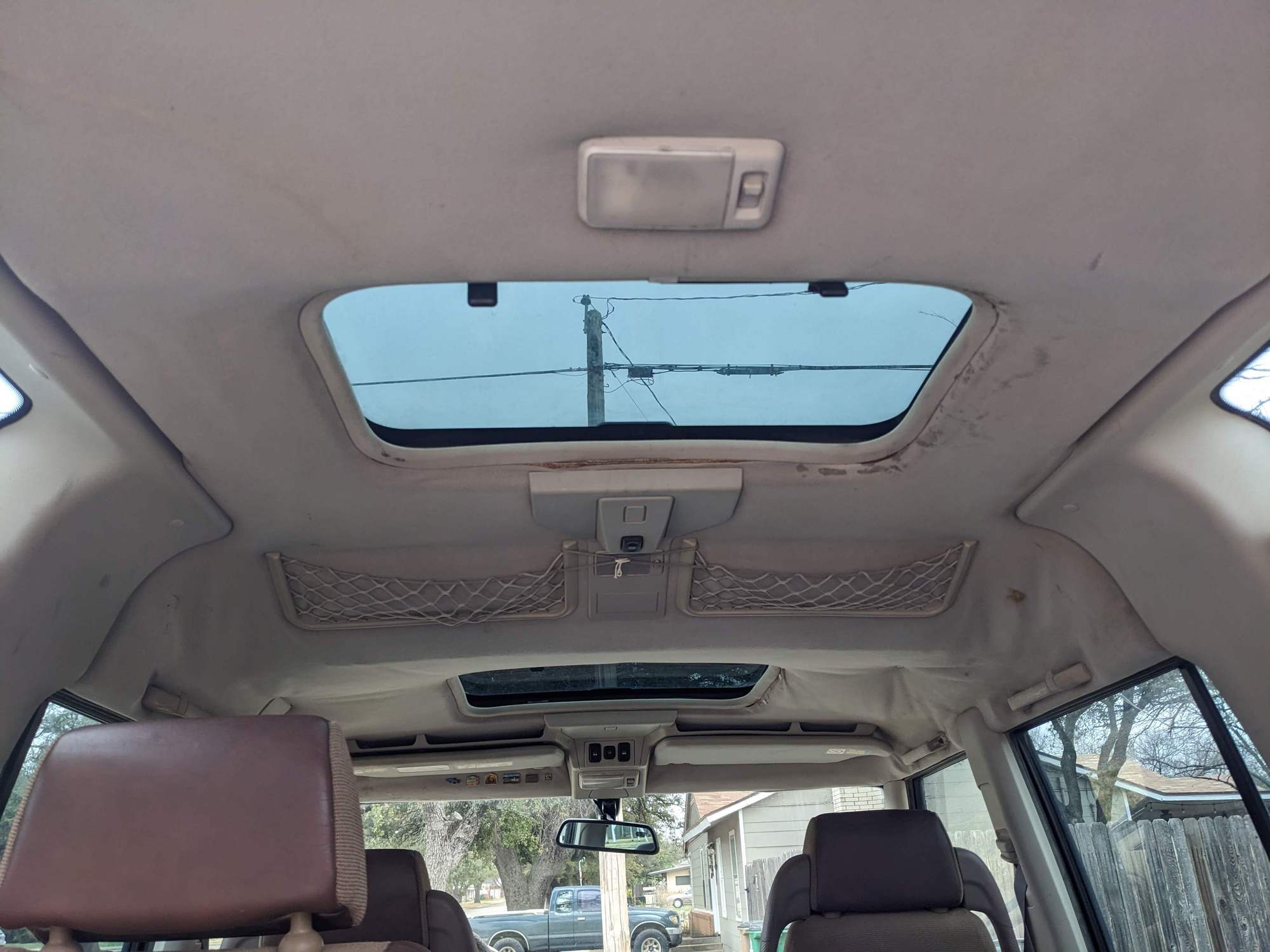 2001 Land Rover Discovery - 2001 Land Rover Discovery II in Texas - Used - VIN SALTH15401A718952 - 8 cyl - 4WD - Automatic - Black - San Angelo, TX 76901, United States