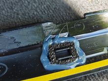 add windshield glue all spots