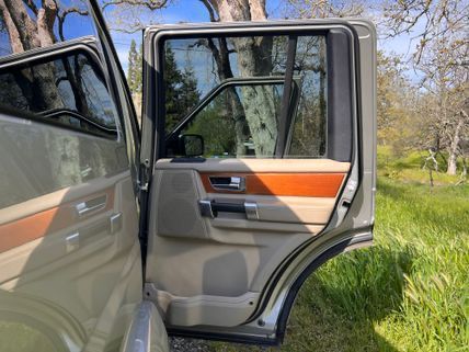 2011 Land Rover LR4 - 2011 Land Rover LR4 with recent service - Used - VIN SALAG2D42BA589759 - 131,750 Miles - 8 cyl - 4WD - Automatic - SUV - Gold - Carmichael, CA 95608, United States