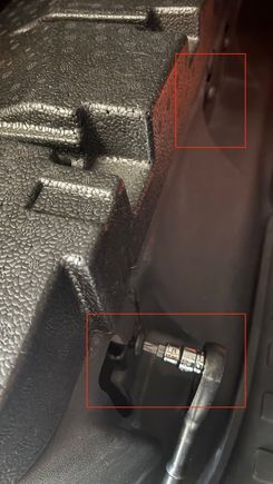 Seat bolts