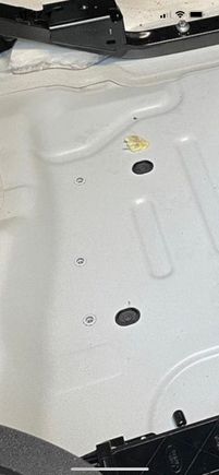 Location of the two plugs in the rear compartment under the foam. From what I can see in this low quality video screen grab, these look VERY different from my plug. 