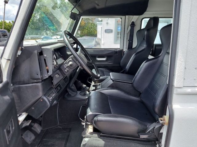 1990 Land Rover Range Rover - 1990 Land Rover Defender 90 200TDI - Used - VIN SALLOWAB7FA427983 - 68,500 Miles - 4 cyl - AWD - Manual - Truck - White - Houston, TX 72405, United States