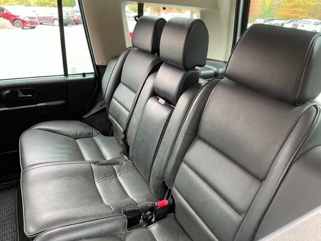 2004 Land Rover Discovery - 2004 Land Rover Discovery SE - Used - VIN SALTY194X48866380 - 155,000 Miles - 8 cyl - 4WD - Automatic - SUV - Silver - Raleigh, NC 27607, United States