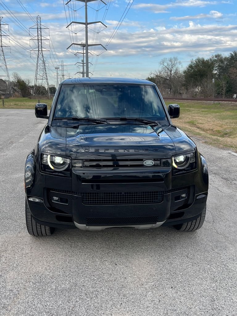 2022 Land Rover Defender - 2022 Land Rover Defender BOND Edition - Used - VIN SALEWERE2N2097531 - 2,250 Miles - 8 cyl - 4WD - Automatic - SUV - Black - Houston, TX 77005, United States