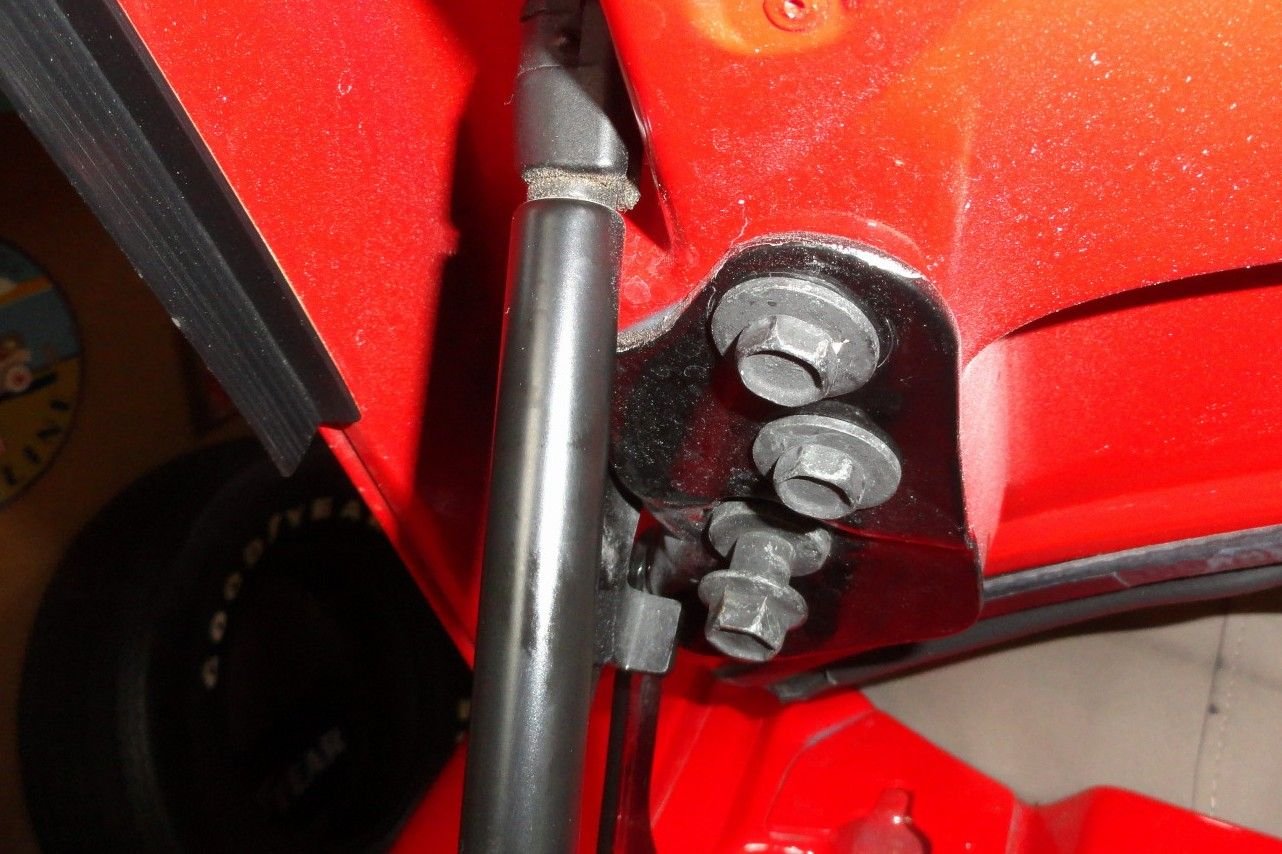 Another angle of that out bolt.