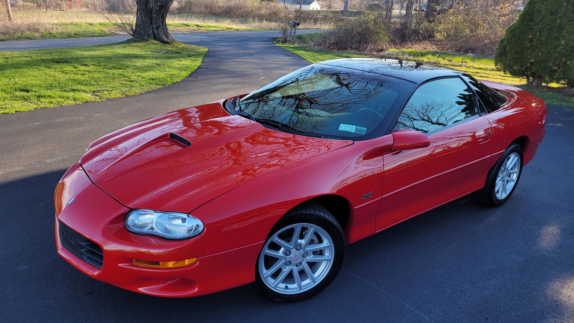 2002 Chevrolet Camaro - 2002 Camaro SS Hardtop 18k Miles Clean - Used - VIN 2G1FP22G32216965 - 18,200 Miles - 8 cyl - 2WD - Automatic - Hatchback - Red - Greenland, NH 03840, United States