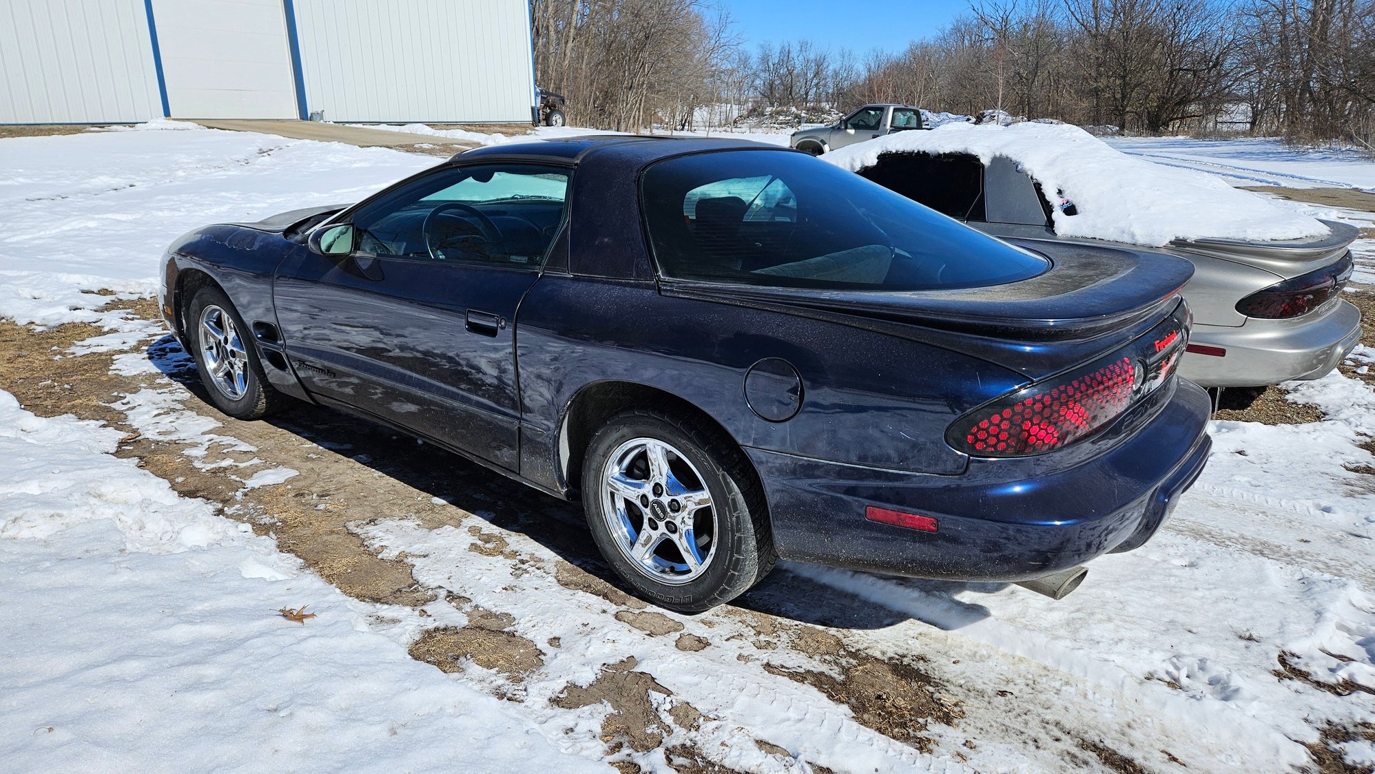 2001 Pontiac Firebird - 2001 Pontiac Firebird Formula - Used - VIN 2G2FV22G812135104 - 120,800 Miles - 8 cyl - 2WD - Automatic - Coupe - Blue - North English, IA 52316, United States