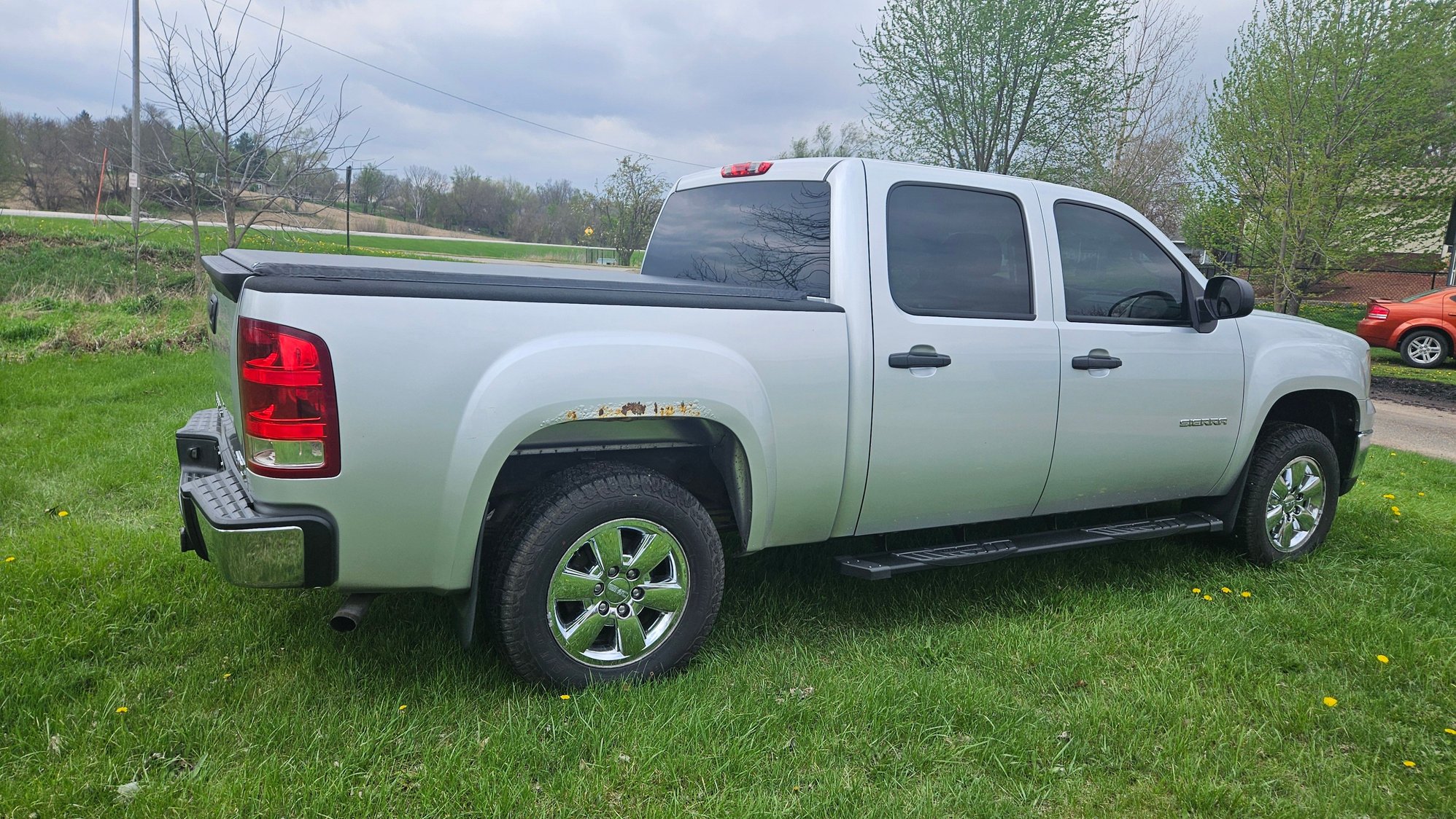 2012 Chevrolet Silverado 1500 - 2012 GMC Sierra 1500 - Used - VIN 3GTP2VE71CG278577 - 127,000 Miles - 8 cyl - 4WD - Automatic - Truck - Silver - North English, IA 52316, United States