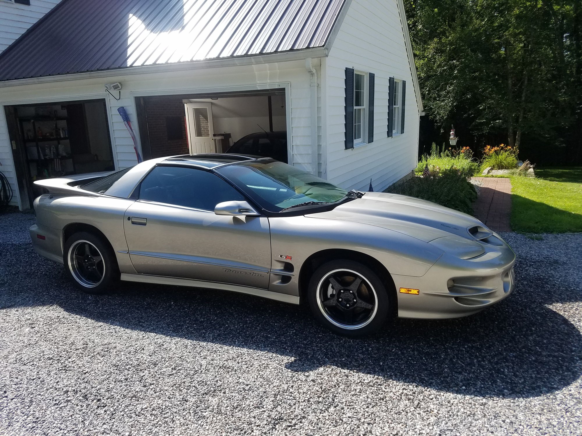 1999 Pontiac Firebird - 1999 trans am 6 spd ls6 built 9 inch - Used - VIN 2g2fv22g6x2212335 - 125,900 Miles - 8 cyl - 2WD - Manual - Hatchback - Gold - Torrington, CT 06790, United States