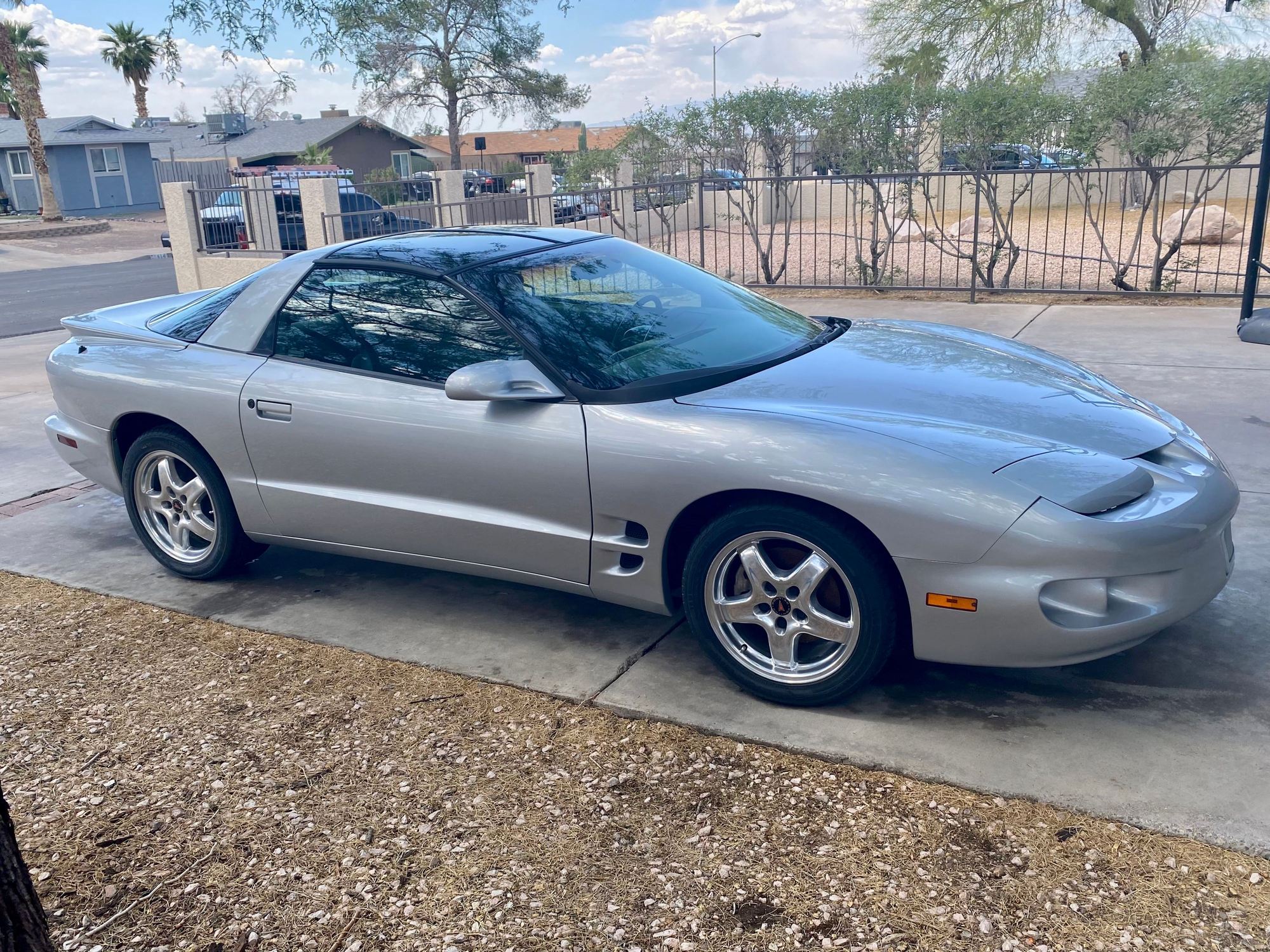 1998 Pontiac Firebird - 1998 Turbo Pontiac Firebird Formula - Used - VIN 123XXX456XXX7789X - 79,000 Miles - 8 cyl - 2WD - Automatic - Coupe - Silver - Las Vegas, NV 89015, United States