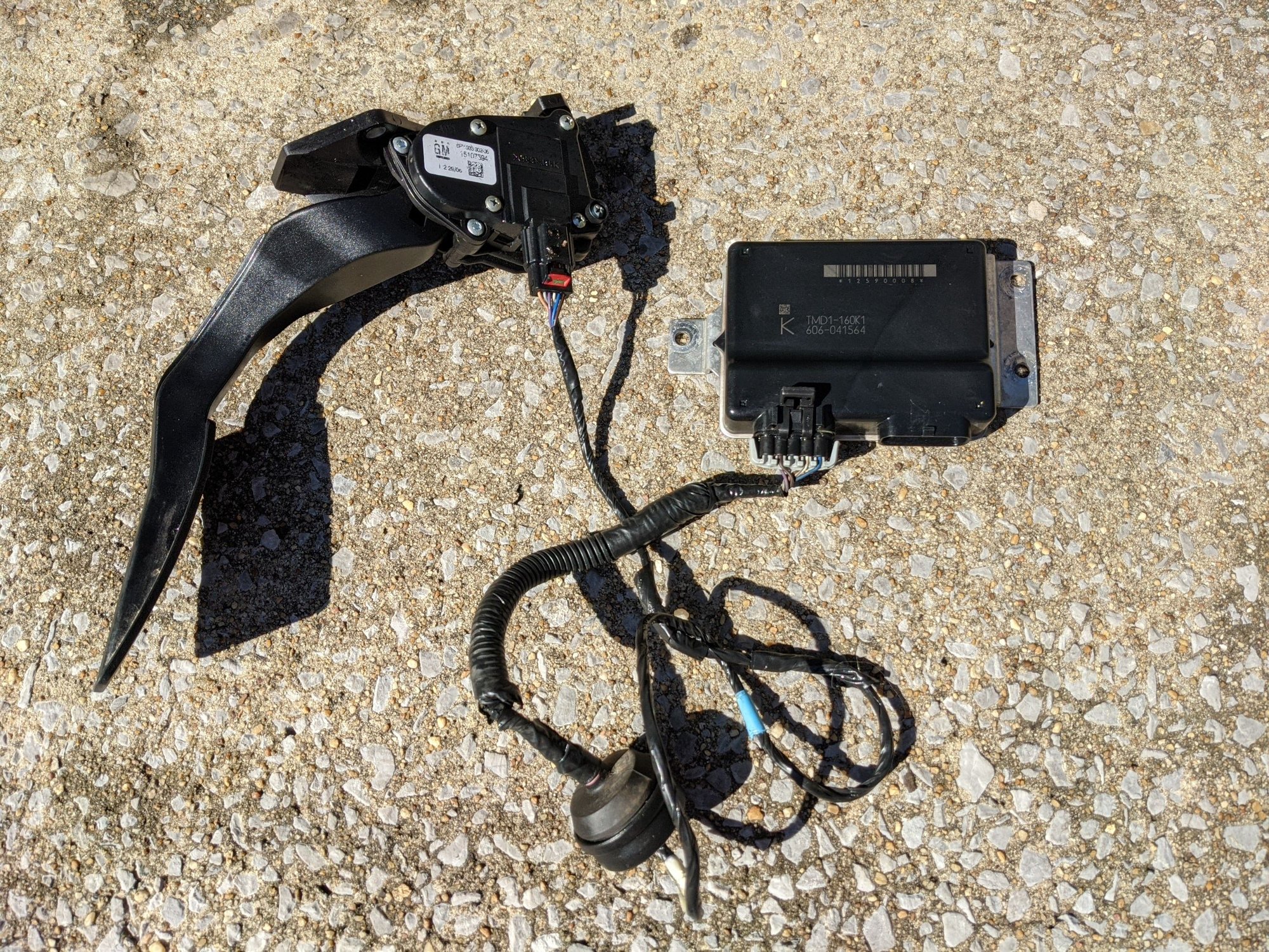 Engine - Electrical - 2007 Silverado Gen3 5.3 / 4L60e P59 PCM, TAC module, pedal and complete harness - Used - 2007 Chevrolet 1500 - Gadsden, AL 35904, United States