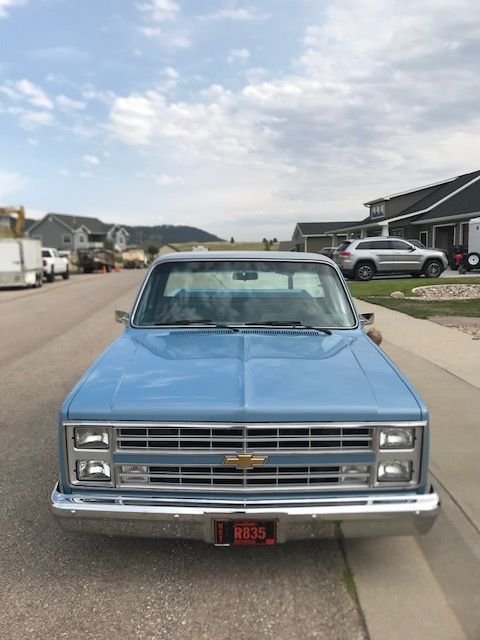 1986 Chevrolet C10 - 1986 Chevy C-10 Silverado - Used - VIN 1GCEC14H5GJ143386 - 1,000 Miles - 8 cyl - 2WD - Manual - Truck - Blue - Sturgis, SD 57785, United States