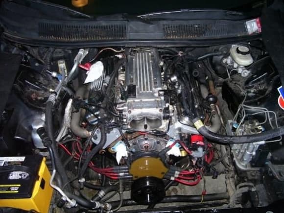 New motor in. (LE2 package, ported intake, comp rockers, callies rods and crank, wiseco pistons etc.... stroked to 383)