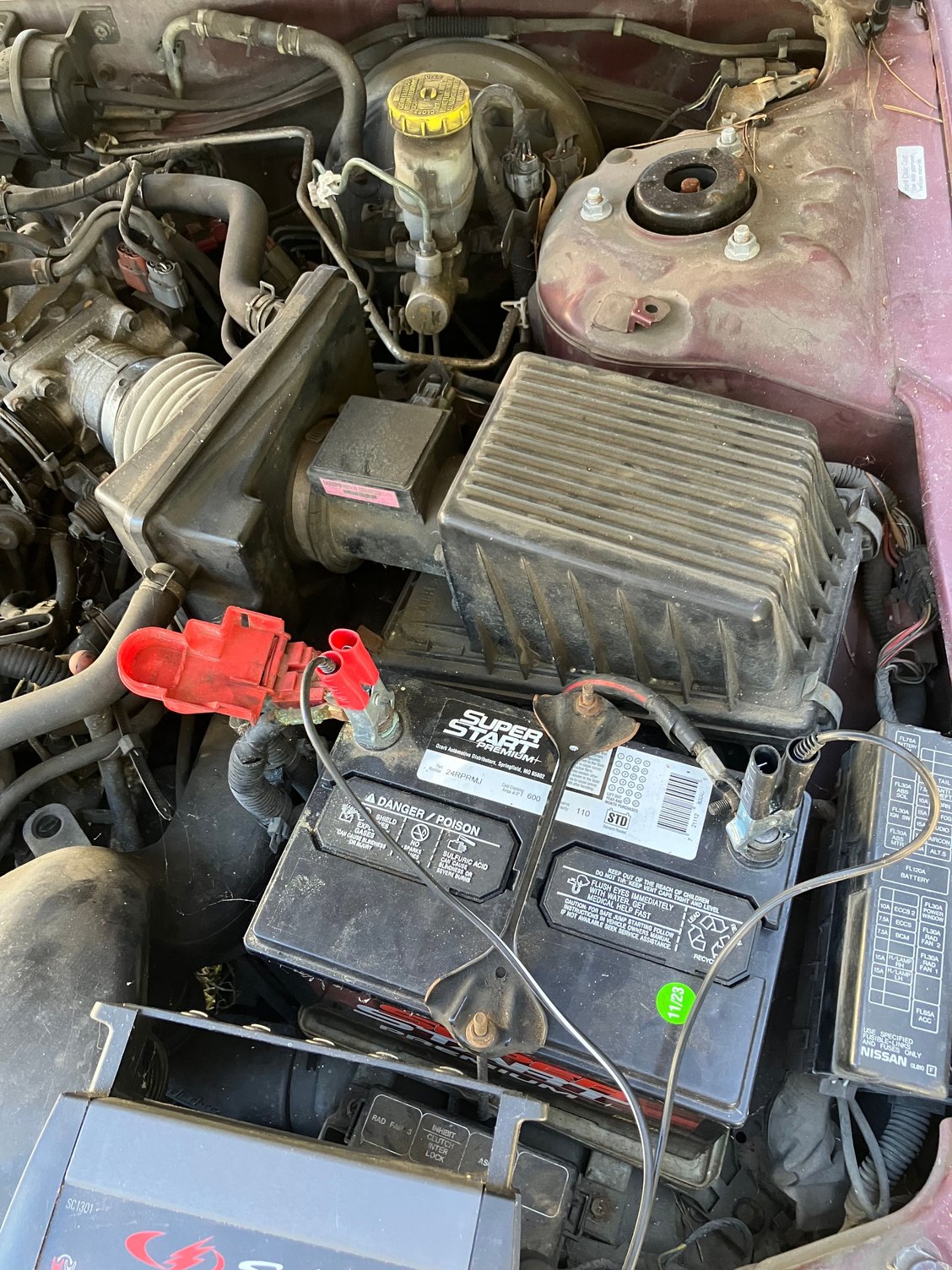 I�m charging the battery and will do my best to answer your other questions after I start it again.