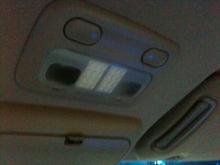SMD panels (solid white). Both panels are individually wired into the lamp and work in conjunction with the buttons.
