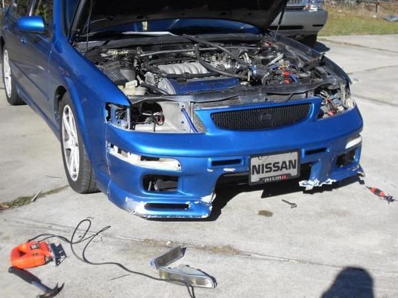 I woke up this morning decided to take my bumper off. :D