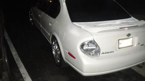 2000 maxima 034
