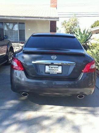 rear roof spoiler