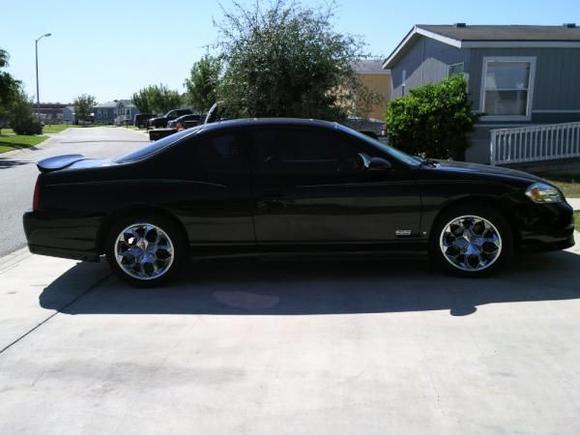 MY OLD HEAVY CHROME RIM'S THAT CAME STOCK WITH THE SS WHEN IT WAS BOUGHT FROM THE DEALERSHIP. RIM'S HAVE BEEN CHANGED TO THE BLACK ONE'S :D