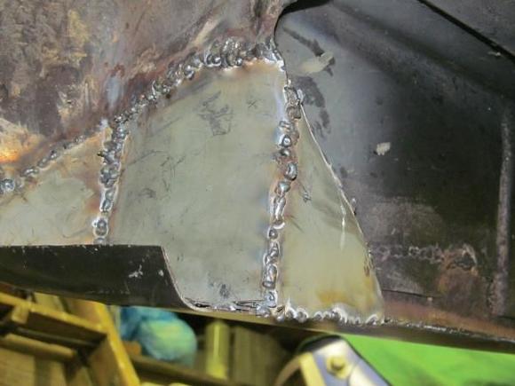 behind both rear wheels need rebuilt due to too much gravel road over decades of travel.