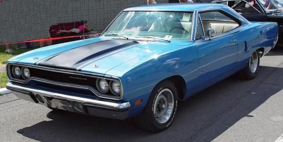 1970 Plymouth Roadrunner blue. To me this is pure delight!