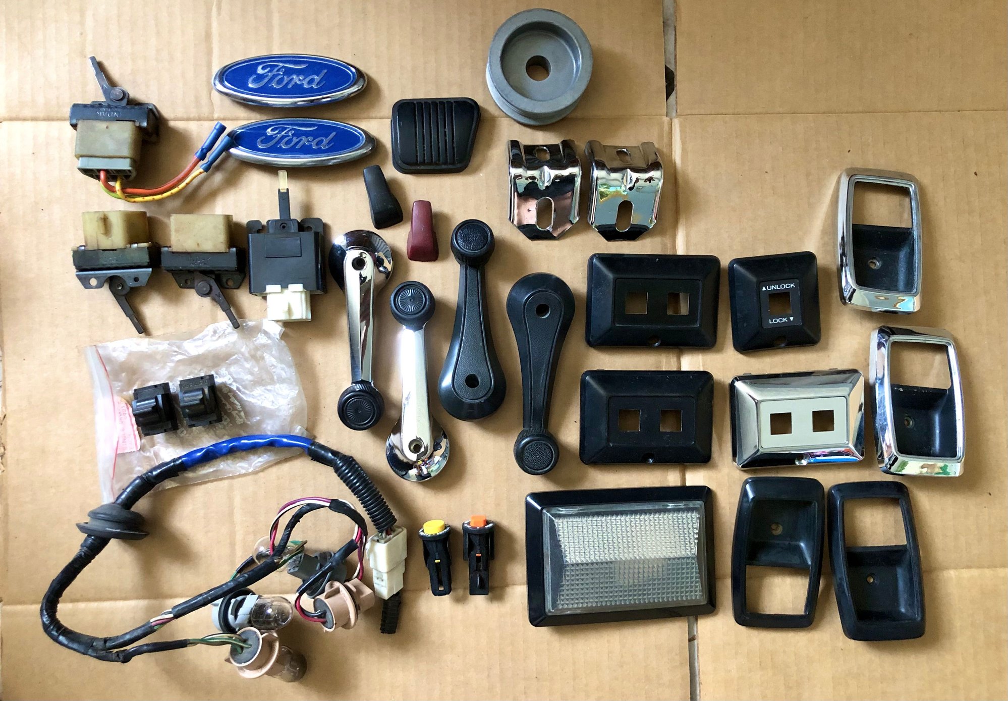 Interior/Upholstery - 79-86 miscellaneous interior parts - Used - 1979 to 1986 Ford Mustang - Hawthorne, CA 90250, United States