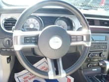 Steering wheel - with Microsoft Sync
