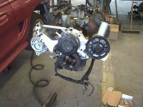 5.0 HO with 351w waterpump and new alternator and powersteering brackets.