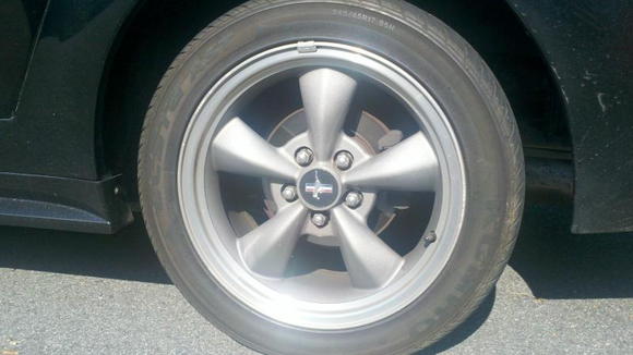 I tried to post this in the forums, but you can't post pics, so I'll ask here. I'm getting new rims, so I have no use for these. I was wondering, does anyone know what the value of these stock rims is? I want to offer a decent price without getting ripped off by offering a really low price. Can anyone help?