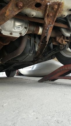 This shows how rusted the bars get. The body was supporting the bars. Mine were so rusted through they bent under the parts own weight after removal.