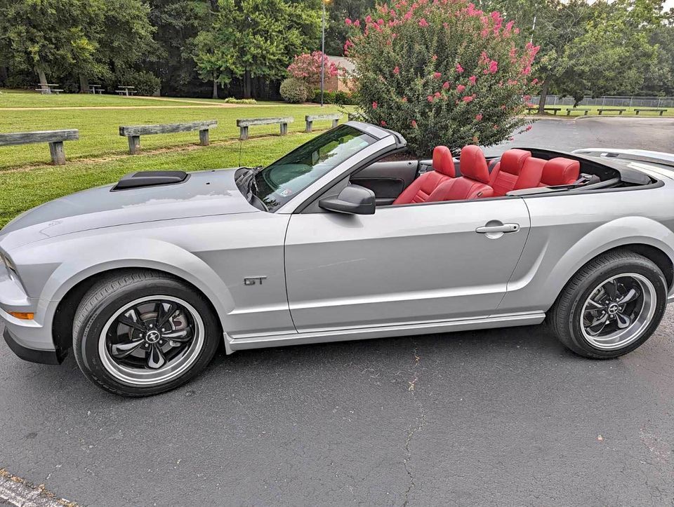 2006 Ford Mustang - 2006 Mustang GT Premium Convertible - 2 Owner - 27K Miles - Tasteful Mods - Used - VIN 1ZVHT85H965110206 - 27,400 Miles - 8 cyl - 2WD - Manual - Convertible - Silver - Newport News, VA 23602, United States