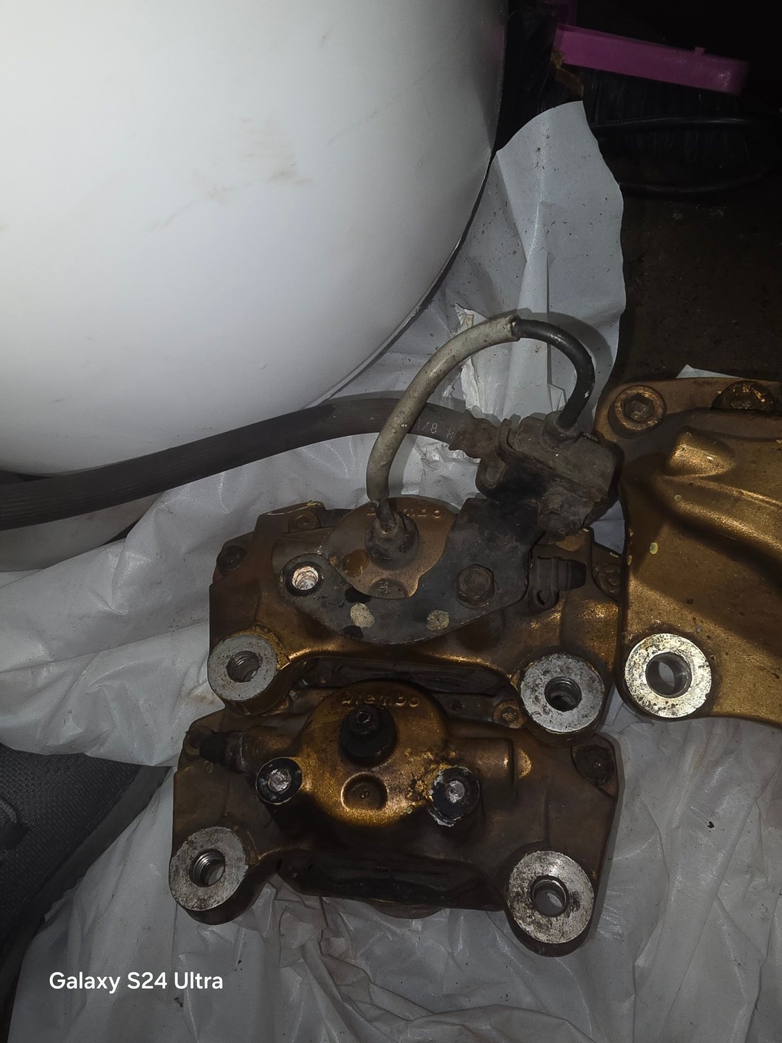 Anyone in NY area who wants a free brembo caliper set with hardware up for grabs worked perfect for me until hard line cracked & wanted to rebuild seals and repaint them, have all 4, front two seals good all threads are good but can't open one bleeder screw, the rear 2 seals are good,  brake line bracket mount threads for OEM lines also need to be rethreaded or just use stainless steel lines. My loss is your gain.