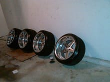 wheels have been refinished and ready to be mounted!