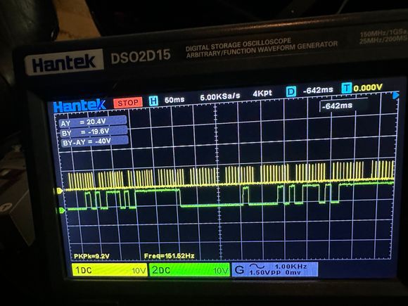 Crankshaft signal (yellow). Camshaft signal. Cranking engine. 