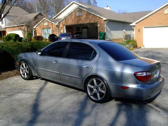 Daily Driver with freshly painted wheels, no spray paint used the good stuff