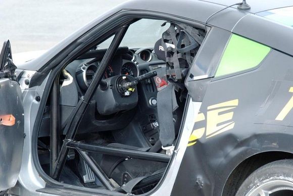 The 370 Z Race interior, very very light car with all modified.