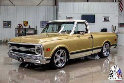 1970 Chevrolet C10 Custom Pickup
