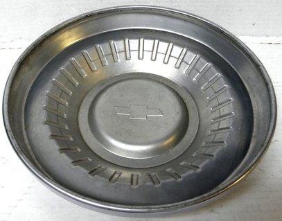 1964 65 Chevrolet Chevelle Malibu SS Hub Cap GM