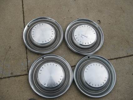 1969-72 CHRYSLER HUBCAPS