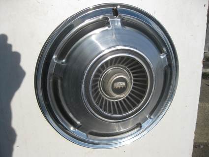 1970 FULL SIZE FORD HUBCAPS