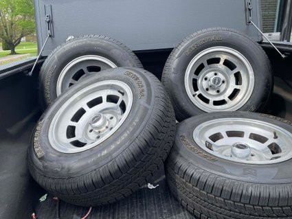 1980 Corvette Tires and Original Rims 225/70R/15