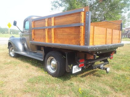 1947 GMC ec-102 Stake Side Truck