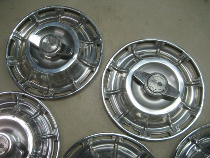 1959-1962 Corvette spinner wheel covers