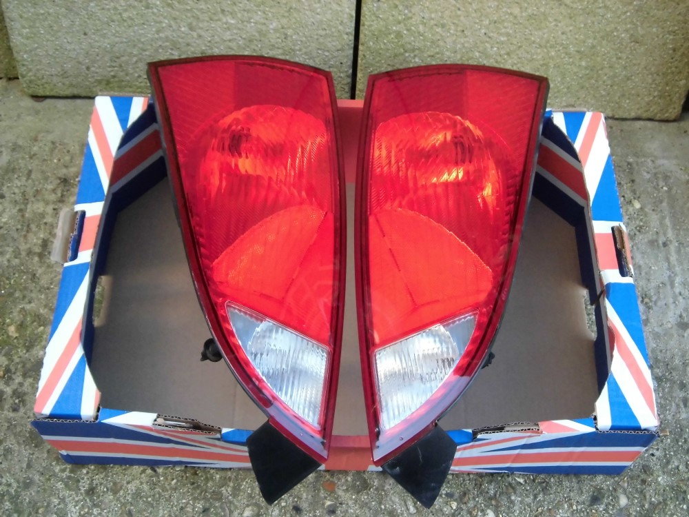 Focus Mk1 US rear Lights PassionFord Ford Focus