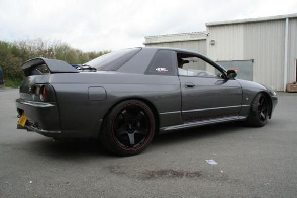 had crap coilovers on here so replaced them with hks hypermax performers which aint cheap...