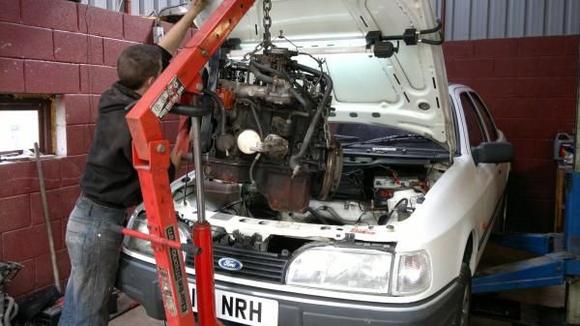 06082011233

2 litre pinto going in
