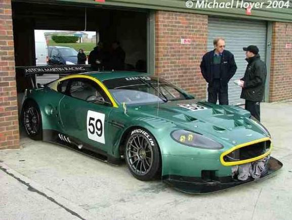 Aston Martin DB9R 04