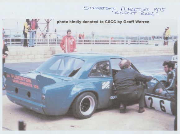 The LT40 Lowline Escort at the 1975 Silverstone GP support race. 